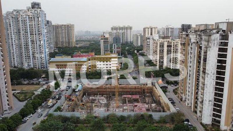 Central Market Sector 120
