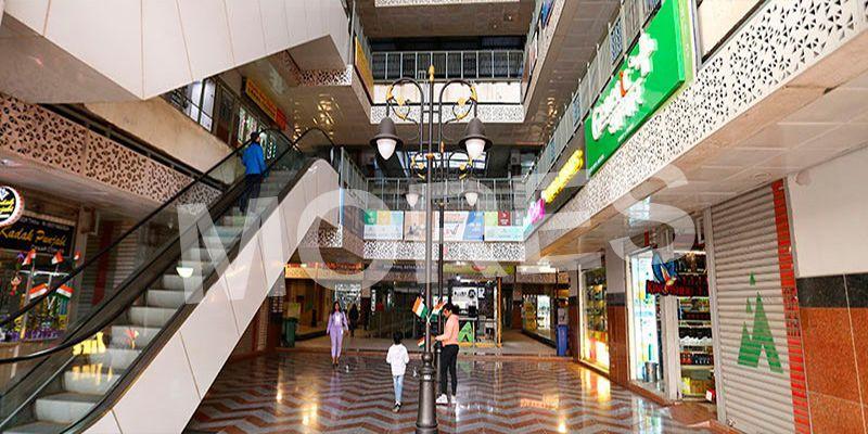 Gaur City Center Amenities